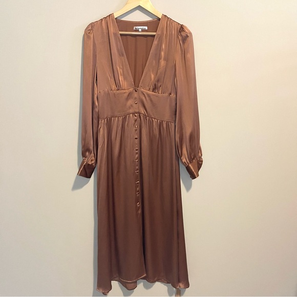 Reformation Nicola silk dress in Praline NWT - Picture 7 of 12
